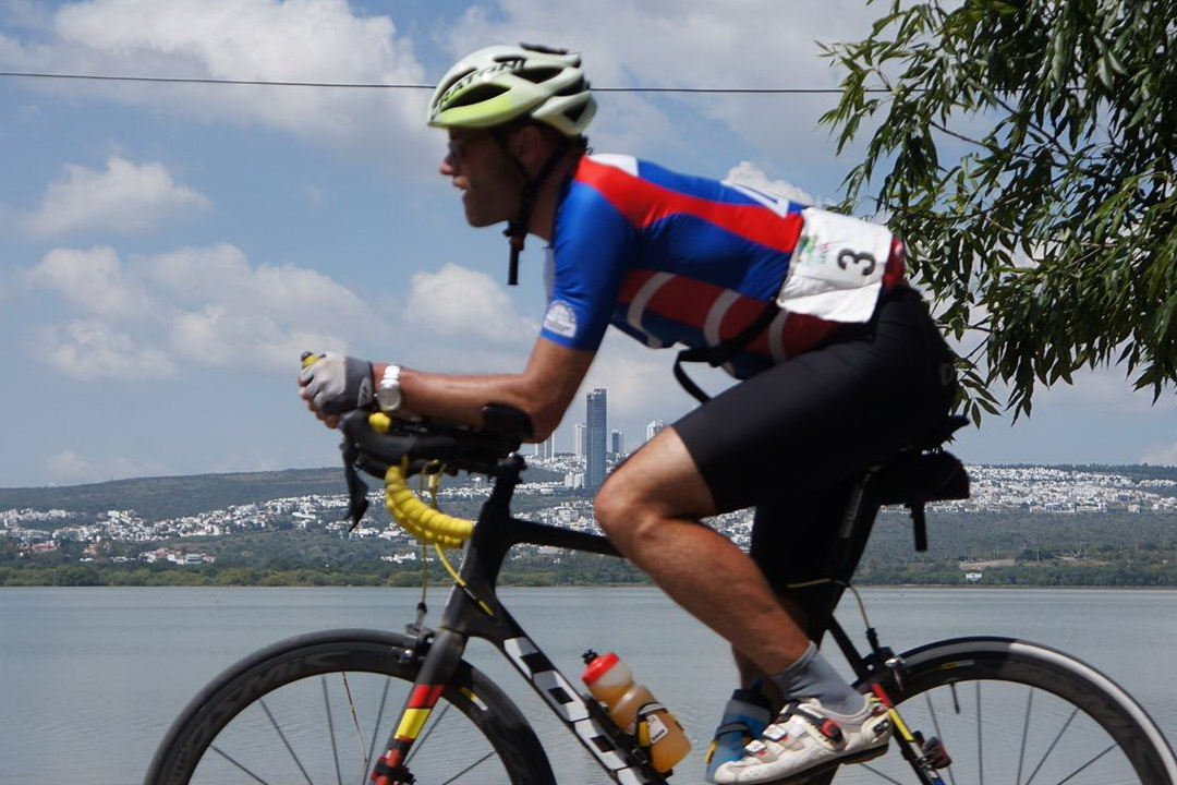 Double Deca Ultra Triathlon in Leon: Christian Mauduit on the bike track